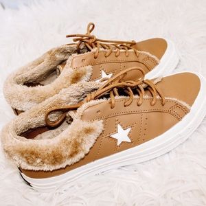 Tan Low Top Converse with Furry Ankle